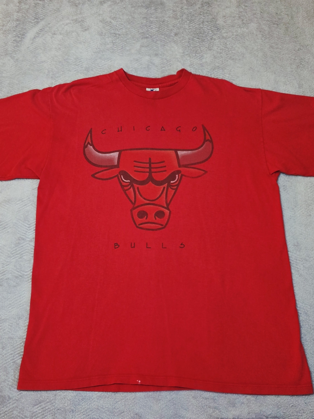 Vintage 90s Chicago Bulls Starter Tee Tonal Red L